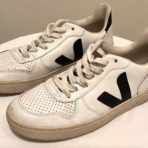 Veja Sneakers V-10 CWL  - White/Black US 8